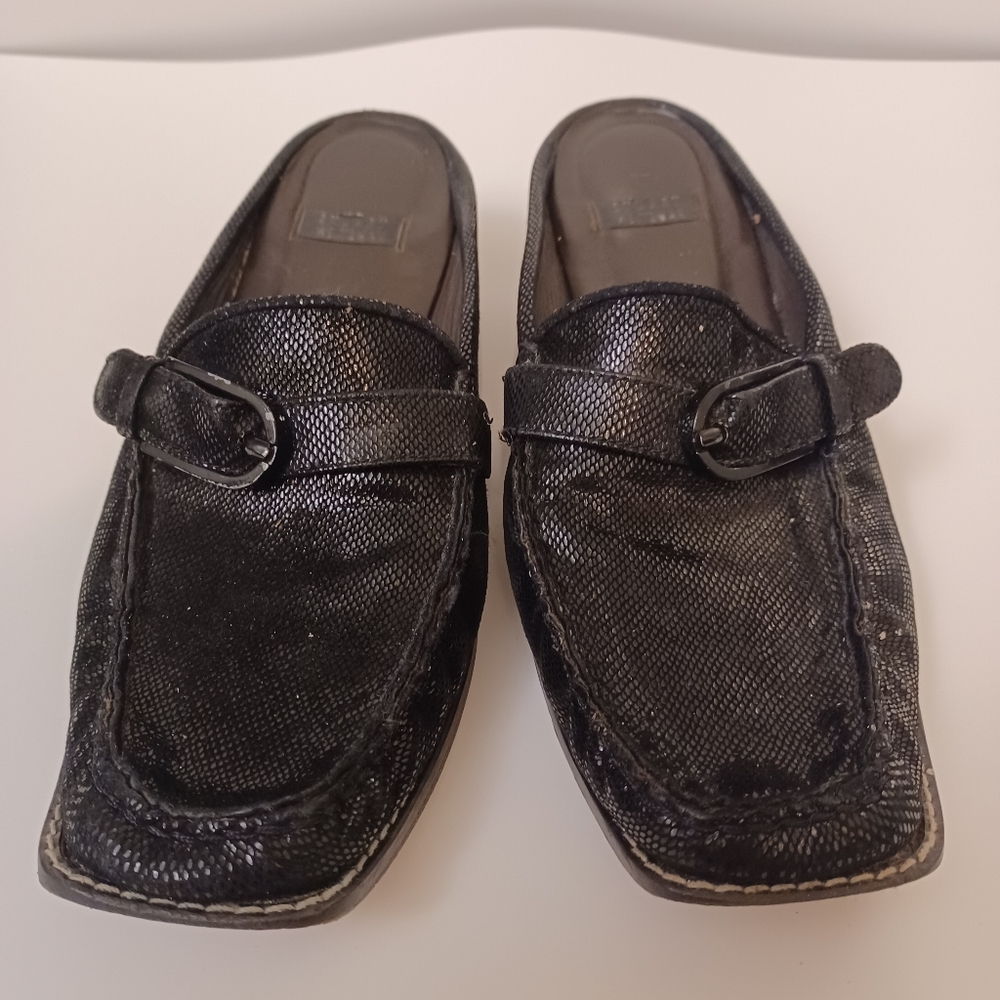 Stuart Weitzman Balck Leather Mules Size 6.5 - image 4